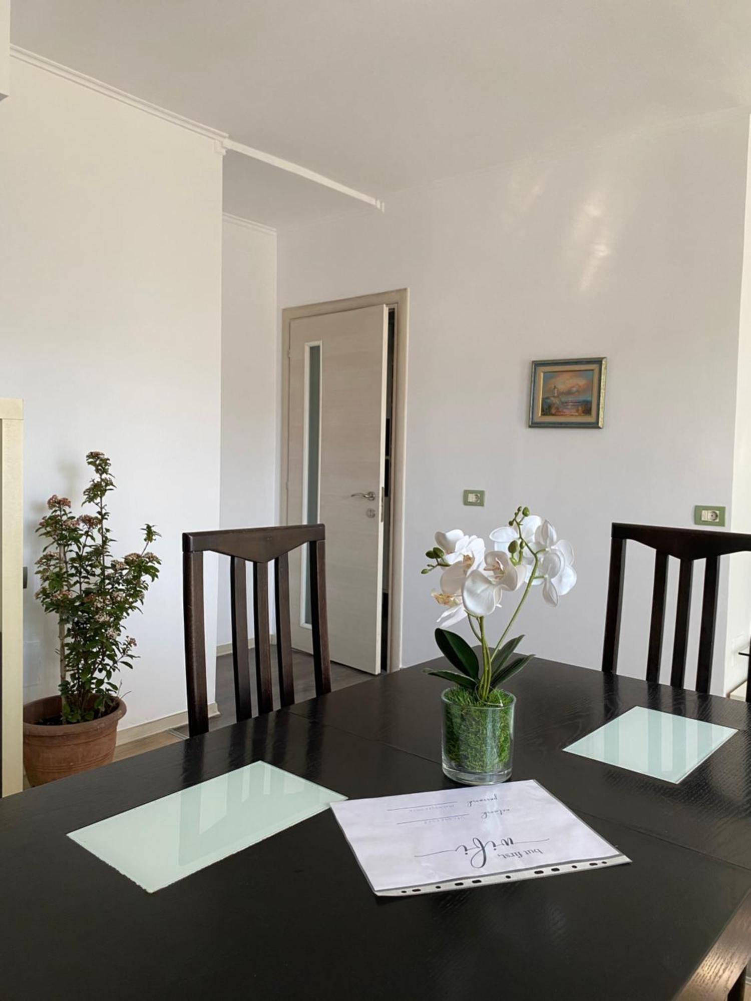 Main Apartment Тирана Екстериор снимка