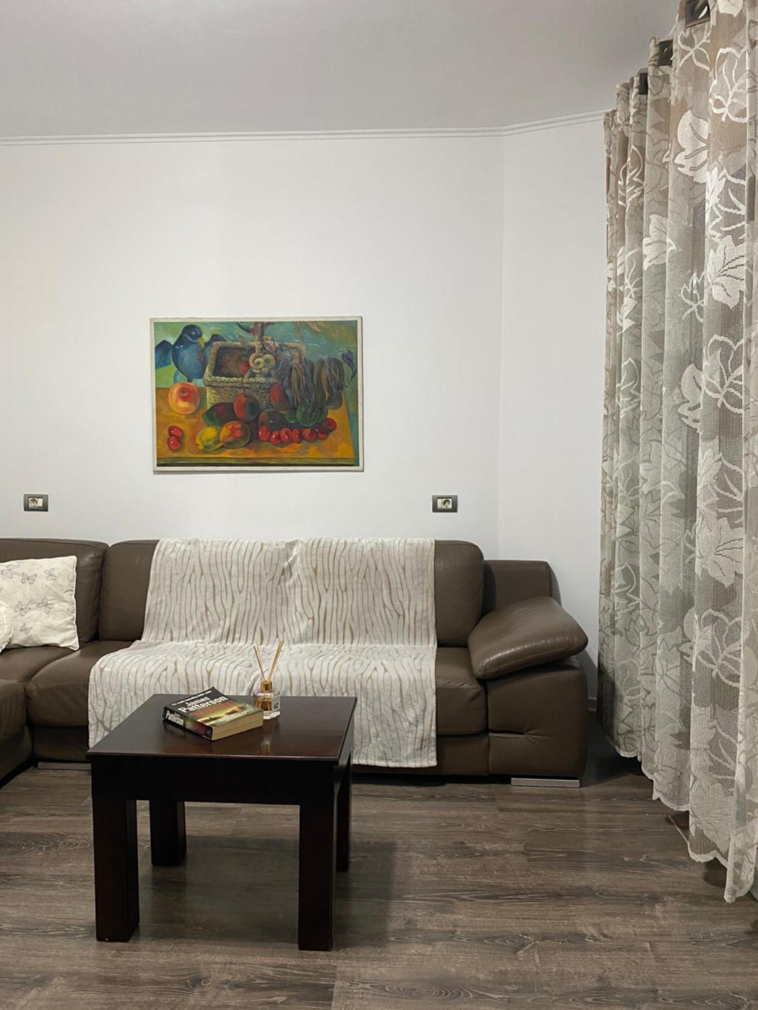 Main Apartment Тирана Екстериор снимка